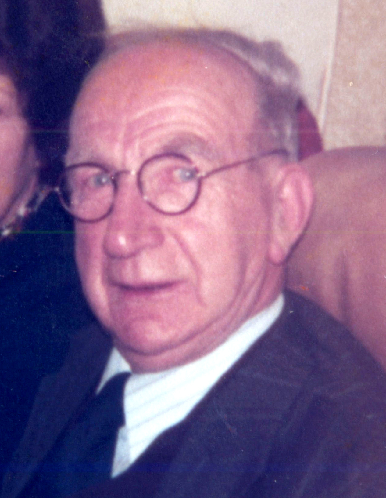 Photo of photos/Alexander McLennan b1906 St Giles portrait_crop